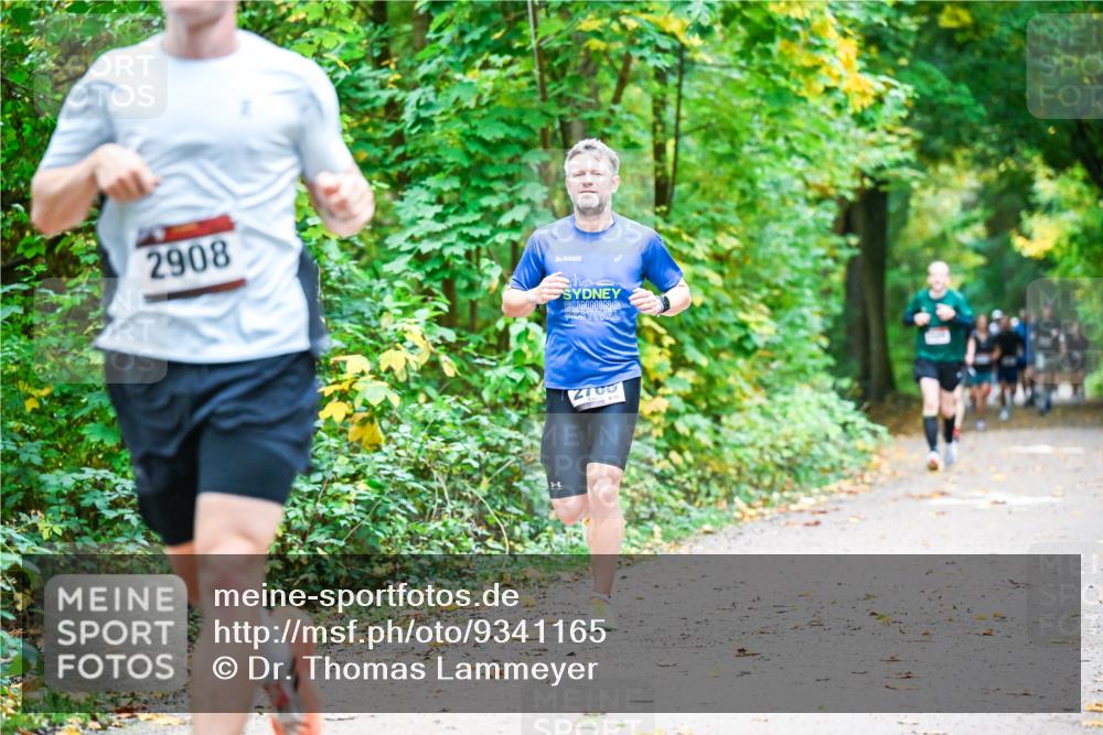 12.10.2025 - Bramfelder Halbmarathon 2025 Dr. Thomas Lammeyer http://msf.ph/oto/9341165 12.10.2025 09:50:55 Laufen 2908, 2700, 813 meine-sportfotos.de
