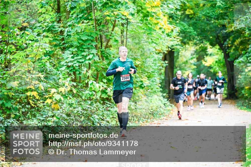 12.10.2025 - Bramfelder Halbmarathon 2025 Dr. Thomas Lammeyer http://msf.ph/oto/9341178 12.10.2025 09:50:59 Laufen 2560 meine-sportfotos.de