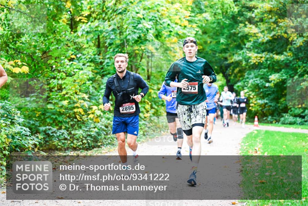 12.10.2025 - Bramfelder Halbmarathon 2025 Dr. Thomas Lammeyer http://msf.ph/oto/9341222 12.10.2025 09:51:09 Laufen 2895, 26, 575 meine-sportfotos.de