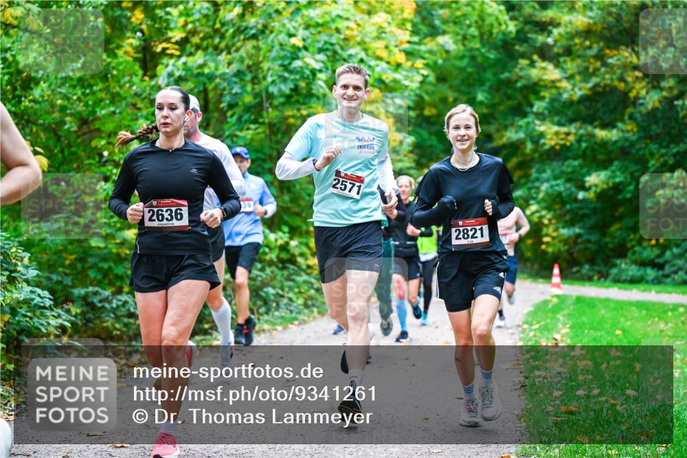 12.10.2025 - Bramfelder Halbmarathon 2025 Dr. Thomas Lammeyer http://msf.ph/oto/9341261 12.10.2025 09:51:15 Laufen 2636, 2571, 2821 meine-sportfotos.de
