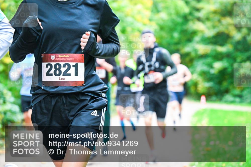 12.10.2025 - Bramfelder Halbmarathon 2025 Dr. Thomas Lammeyer http://msf.ph/oto/9341269 12.10.2025 09:51:16 Laufen 34, 2821 meine-sportfotos.de