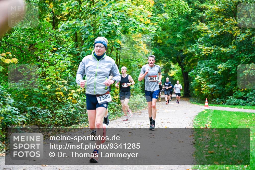 12.10.2025 - Bramfelder Halbmarathon 2025 Dr. Thomas Lammeyer http://msf.ph/oto/9341285 12.10.2025 09:51:19 Laufen 2500, 2621, 2671 meine-sportfotos.de