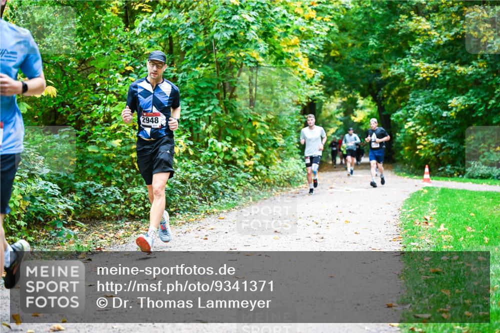 12.10.2025 - Bramfelder Halbmarathon 2025 Dr. Thomas Lammeyer http://msf.ph/oto/9341371 12.10.2025 09:51:37 Laufen 2948, 851 meine-sportfotos.de