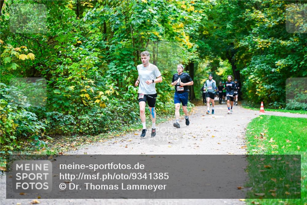 12.10.2025 - Bramfelder Halbmarathon 2025 Dr. Thomas Lammeyer http://msf.ph/oto/9341385 12.10.2025 09:51:40 Laufen 41, 2704, 2521 meine-sportfotos.de