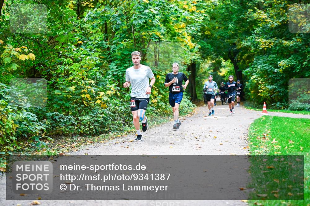 12.10.2025 - Bramfelder Halbmarathon 2025 Dr. Thomas Lammeyer http://msf.ph/oto/9341387 12.10.2025 09:51:40 Laufen 2704, 2521 meine-sportfotos.de