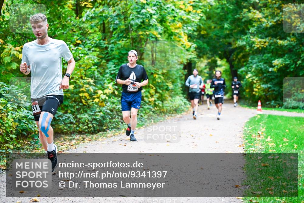 12.10.2025 - Bramfelder Halbmarathon 2025 Dr. Thomas Lammeyer http://msf.ph/oto/9341397 12.10.2025 09:51:42 Laufen 31, 2704 meine-sportfotos.de