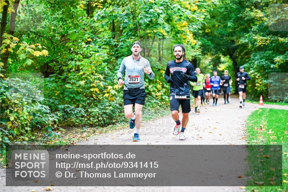 12.10.2025 - Bramfelder Halbmarathon 2025 Dr. Thomas Lammeyer http://msf.ph/oto/9341415 12.10.2025 09:51:45 Laufen 2521, 2446 meine-sportfotos.de