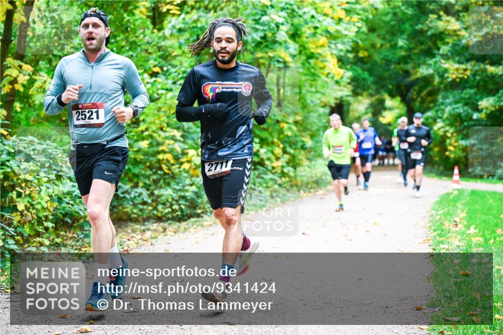 12.10.2025 - Bramfelder Halbmarathon 2025 Dr. Thomas Lammeyer http://msf.ph/oto/9341424 12.10.2025 09:51:46 Laufen 2521, 2711 meine-sportfotos.de