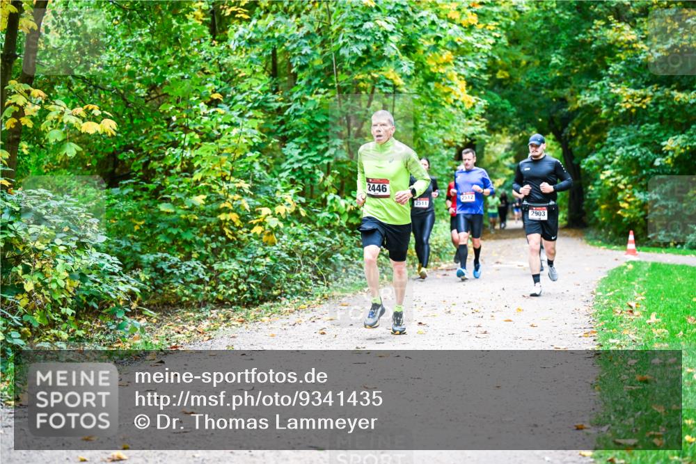 12.10.2025 - Bramfelder Halbmarathon 2025 Dr. Thomas Lammeyer http://msf.ph/oto/9341435 12.10.2025 09:51:48 Laufen 2446, 2511, 2512, 2903 meine-sportfotos.de