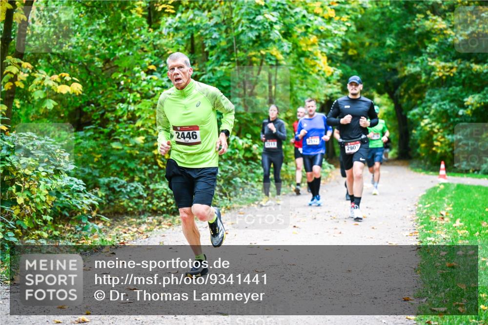 12.10.2025 - Bramfelder Halbmarathon 2025 Dr. Thomas Lammeyer http://msf.ph/oto/9341441 12.10.2025 09:51:49 Laufen 2446, 2902 meine-sportfotos.de