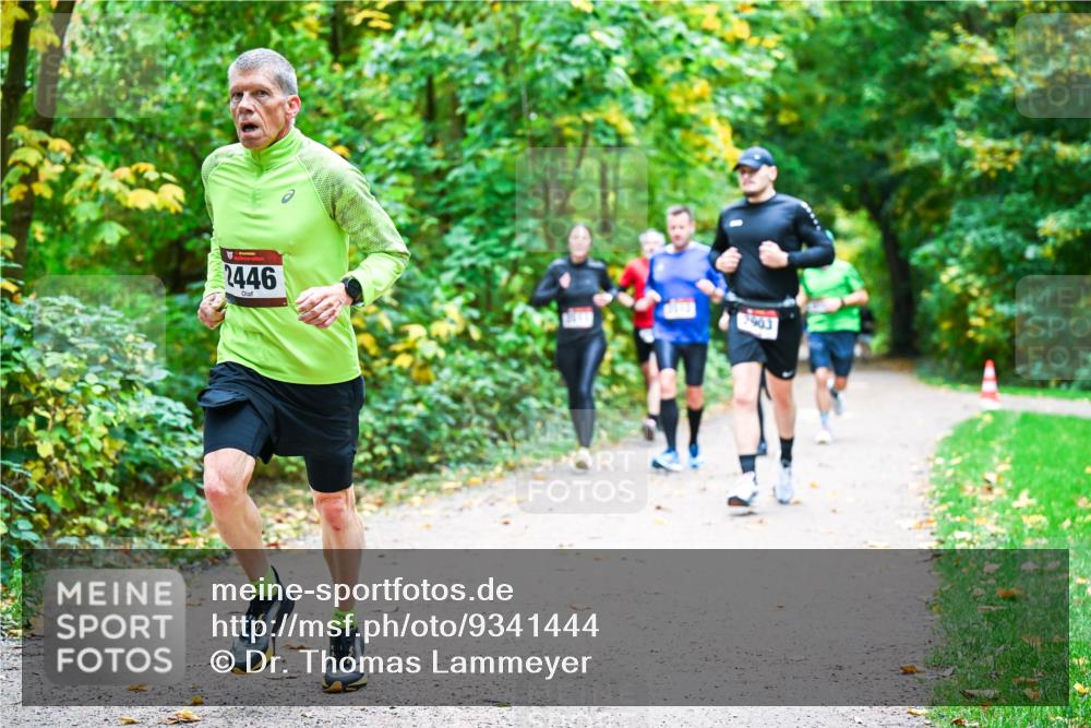 12.10.2025 - Bramfelder Halbmarathon 2025 Dr. Thomas Lammeyer http://msf.ph/oto/9341444 12.10.2025 09:51:50 Laufen 2446 meine-sportfotos.de