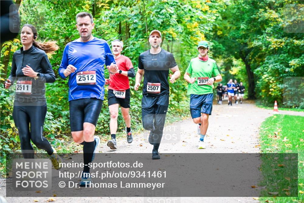 12.10.2025 - Bramfelder Halbmarathon 2025 Dr. Thomas Lammeyer http://msf.ph/oto/9341461 12.10.2025 09:51:52 Laufen 2511, 2512, 2987, 2507, 2979 meine-sportfotos.de