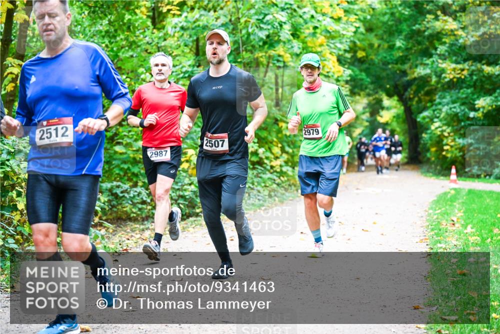 12.10.2025 - Bramfelder Halbmarathon 2025 Dr. Thomas Lammeyer http://msf.ph/oto/9341463 12.10.2025 09:51:53 Laufen 2512, 2987, 2507, 2979 meine-sportfotos.de