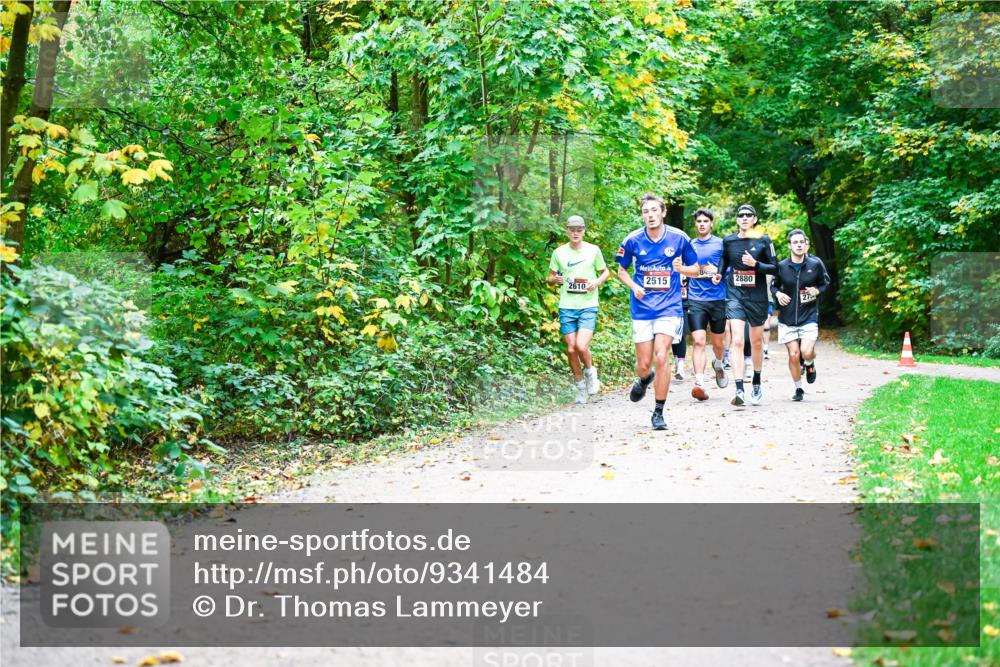 12.10.2025 - Bramfelder Halbmarathon 2025 Dr. Thomas Lammeyer http://msf.ph/oto/9341484 12.10.2025 09:52:00 Laufen 2515, 2880 meine-sportfotos.de