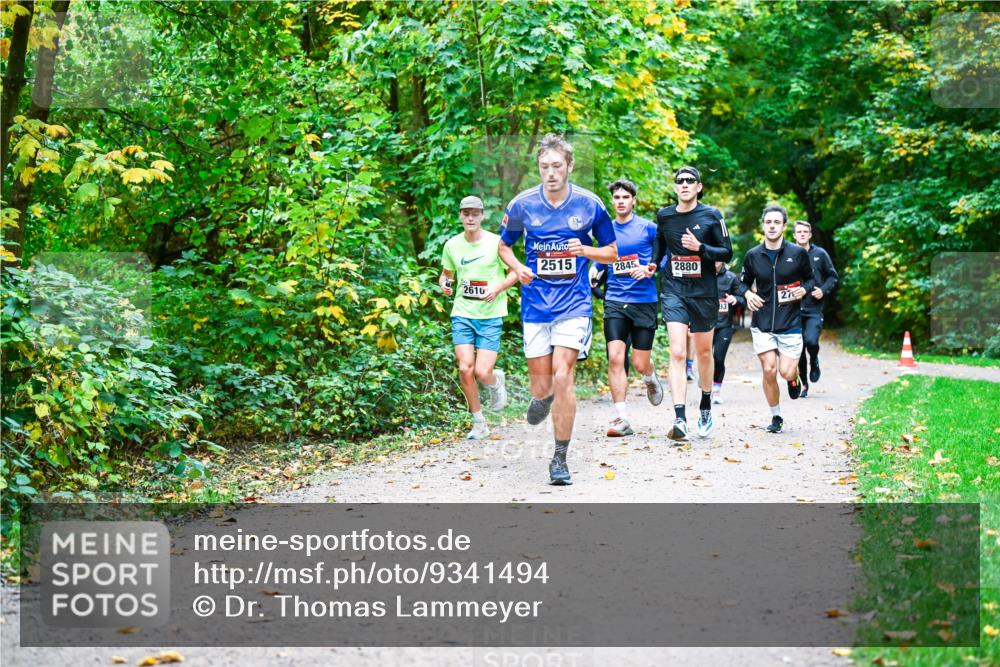 12.10.2025 - Bramfelder Halbmarathon 2025 Dr. Thomas Lammeyer http://msf.ph/oto/9341494 12.10.2025 09:52:02 Laufen 2616, 2515, 2845, 2880, 27 meine-sportfotos.de
