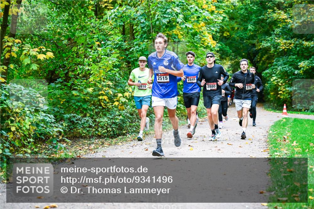 12.10.2025 - Bramfelder Halbmarathon 2025 Dr. Thomas Lammeyer http://msf.ph/oto/9341496 12.10.2025 09:52:02 Laufen 2515, 2845, 2610, 2880, 275 meine-sportfotos.de