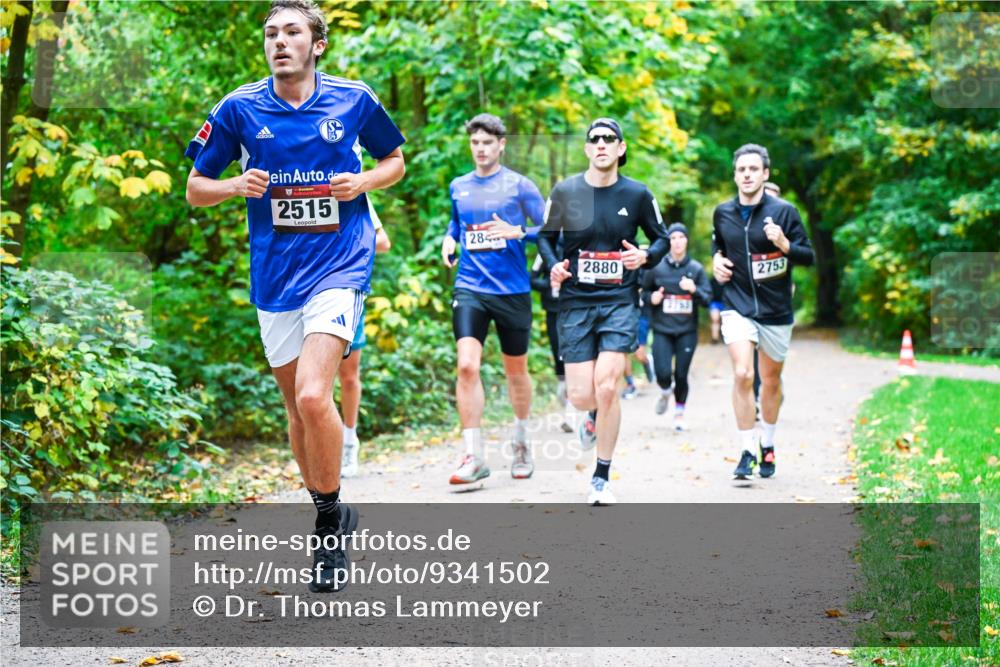 12.10.2025 - Bramfelder Halbmarathon 2025 Dr. Thomas Lammeyer http://msf.ph/oto/9341502 12.10.2025 09:52:03 Laufen 2515, 28, 2880, 2753 meine-sportfotos.de