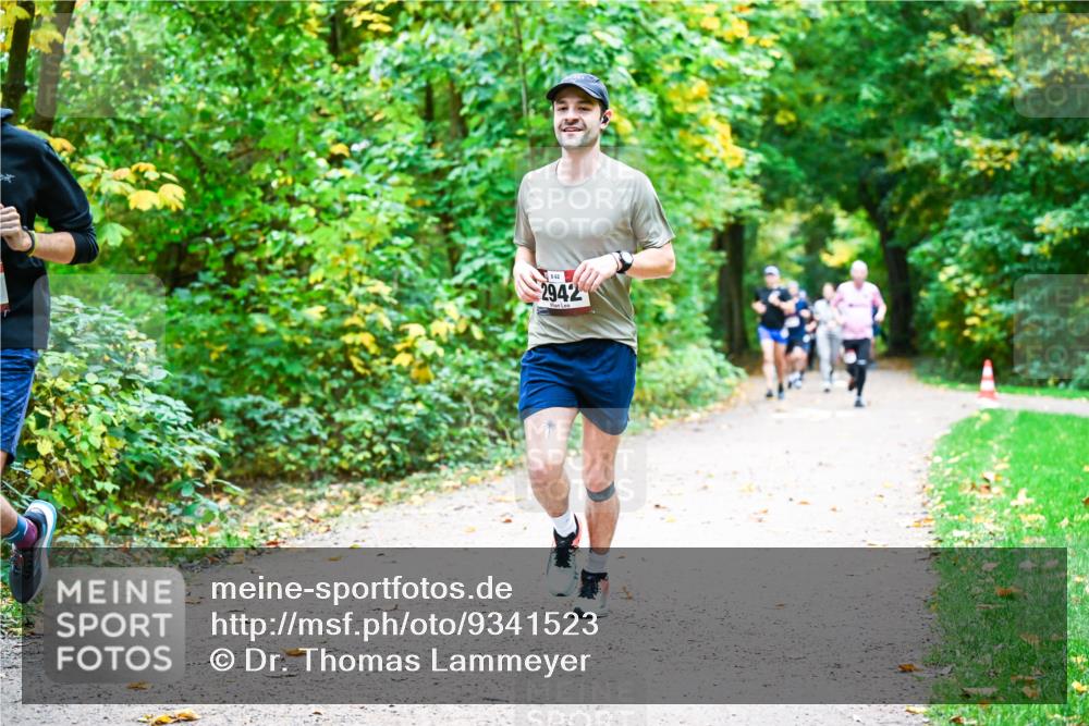 12.10.2025 - Bramfelder Halbmarathon 2025 Dr. Thomas Lammeyer http://msf.ph/oto/9341523 12.10.2025 09:52:08 Laufen 862, 2942 meine-sportfotos.de