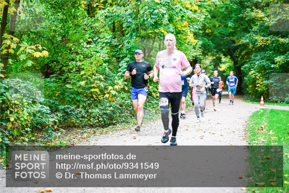 12.10.2025 - Bramfelder Halbmarathon 2025 Dr. Thomas Lammeyer http://msf.ph/oto/9341549 12.10.2025 09:52:13 Laufen 762, 57, 248 meine-sportfotos.de