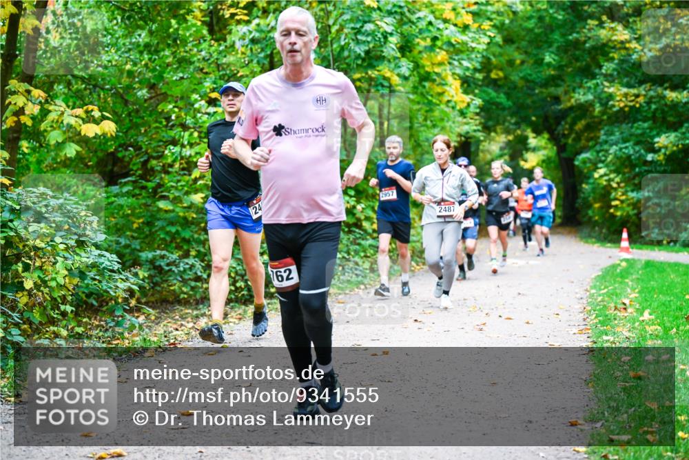 12.10.2025 - Bramfelder Halbmarathon 2025 Dr. Thomas Lammeyer http://msf.ph/oto/9341555 12.10.2025 09:52:14 Laufen 24, 762, 2957, 2487 meine-sportfotos.de