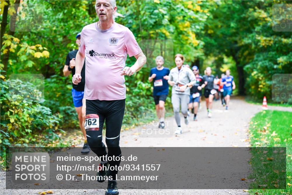 12.10.2025 - Bramfelder Halbmarathon 2025 Dr. Thomas Lammeyer http://msf.ph/oto/9341557 12.10.2025 09:52:14 Laufen 162 meine-sportfotos.de