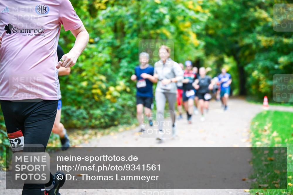 12.10.2025 - Bramfelder Halbmarathon 2025 Dr. Thomas Lammeyer http://msf.ph/oto/9341561 12.10.2025 09:52:15 Laufen 62 meine-sportfotos.de