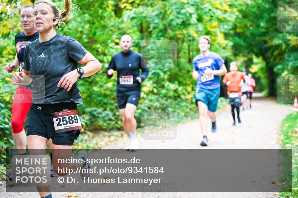 12.10.2025 - Bramfelder Halbmarathon 2025 Dr. Thomas Lammeyer http://msf.ph/oto/9341584 12.10.2025 09:52:19 Laufen 34, 2589, 2692 meine-sportfotos.de