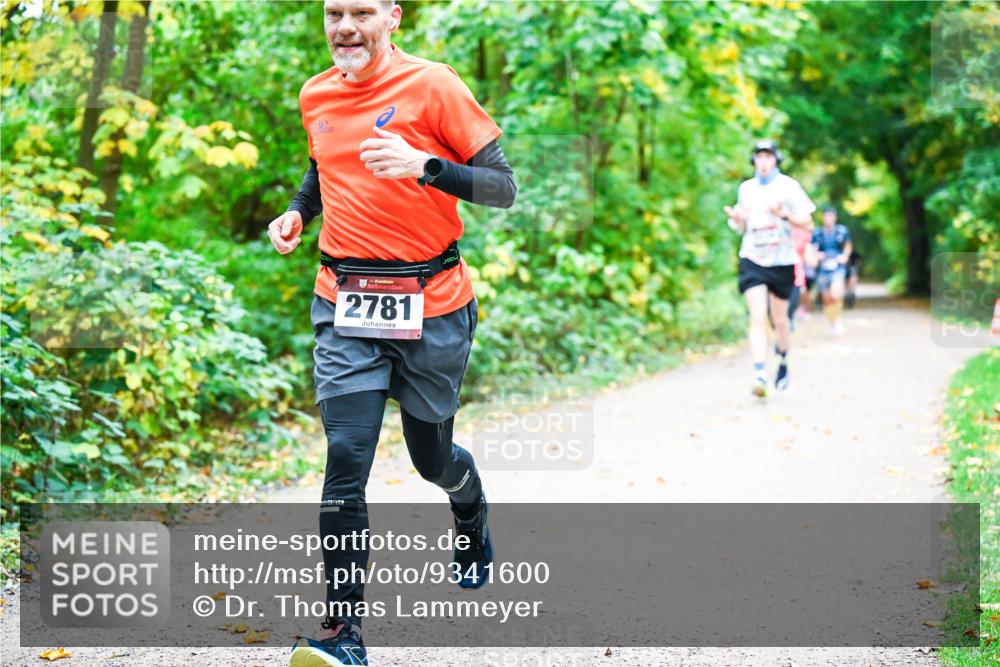 12.10.2025 - Bramfelder Halbmarathon 2025 Dr. Thomas Lammeyer http://msf.ph/oto/9341600 12.10.2025 09:52:22 Laufen 9, 2781 meine-sportfotos.de