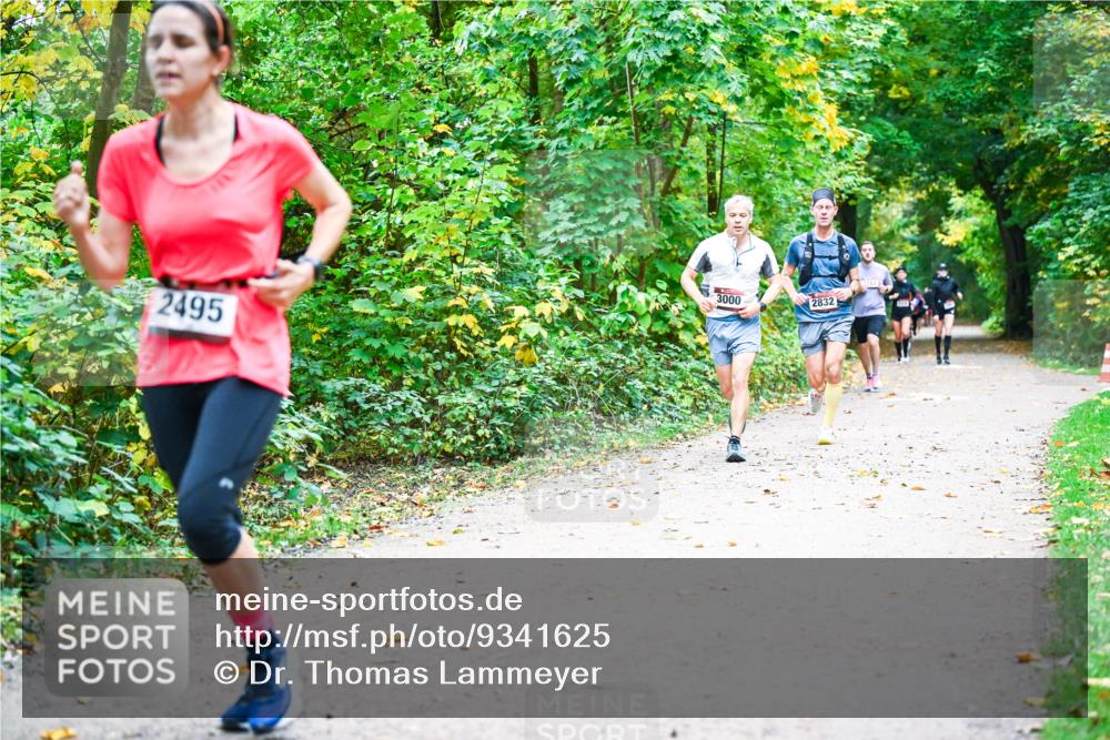 12.10.2025 - Bramfelder Halbmarathon 2025 Dr. Thomas Lammeyer http://msf.ph/oto/9341625 12.10.2025 09:52:26 Laufen 2495, 3000, 2832 meine-sportfotos.de