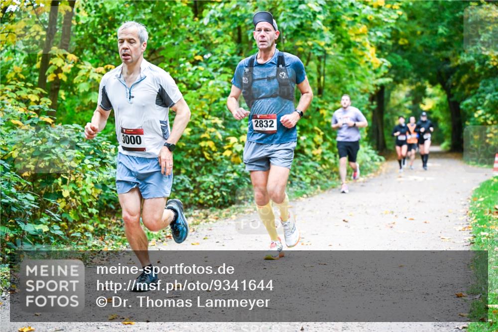 12.10.2025 - Bramfelder Halbmarathon 2025 Dr. Thomas Lammeyer http://msf.ph/oto/9341644 12.10.2025 09:52:29 Laufen 3000, 2832 meine-sportfotos.de