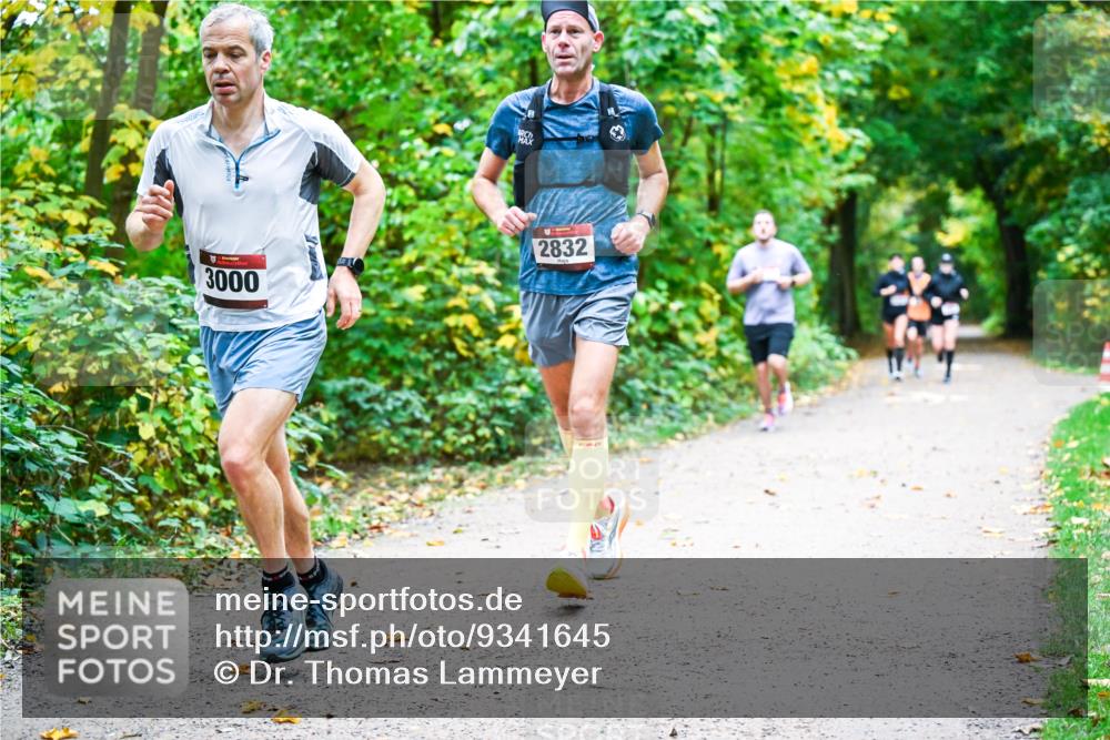 12.10.2025 - Bramfelder Halbmarathon 2025 Dr. Thomas Lammeyer http://msf.ph/oto/9341645 12.10.2025 09:52:29 Laufen 2832, 3000 meine-sportfotos.de