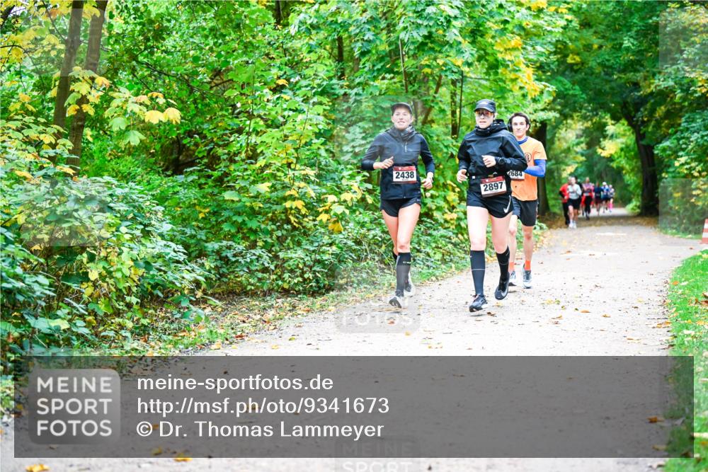 12.10.2025 - Bramfelder Halbmarathon 2025 Dr. Thomas Lammeyer http://msf.ph/oto/9341673 12.10.2025 09:52:35 Laufen 2438, 2684, 2084, 2897 meine-sportfotos.de