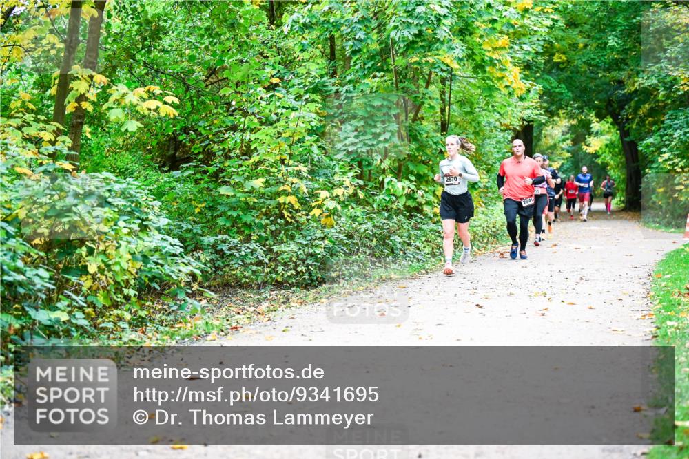 12.10.2025 - Bramfelder Halbmarathon 2025 Dr. Thomas Lammeyer http://msf.ph/oto/9341695 12.10.2025 09:52:44 Laufen 2970, 2541 meine-sportfotos.de