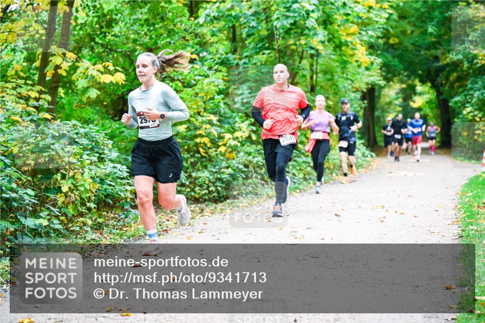 12.10.2025 - Bramfelder Halbmarathon 2025 Dr. Thomas Lammeyer http://msf.ph/oto/9341713 12.10.2025 09:52:47 Laufen 29, 2541 meine-sportfotos.de