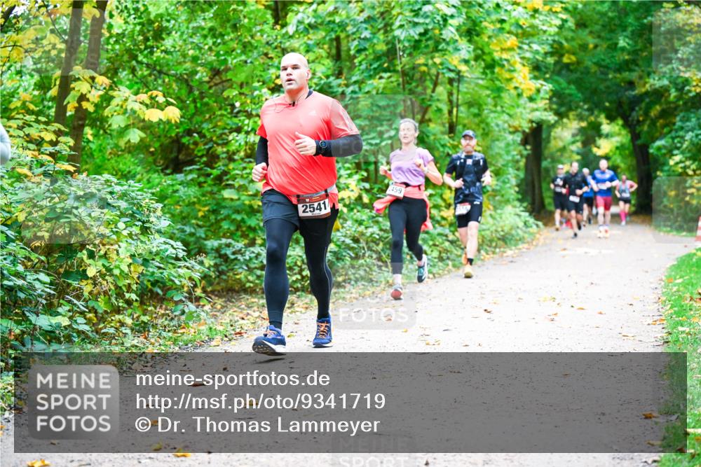 12.10.2025 - Bramfelder Halbmarathon 2025 Dr. Thomas Lammeyer http://msf.ph/oto/9341719 12.10.2025 09:52:48 Laufen 2541, 459 meine-sportfotos.de