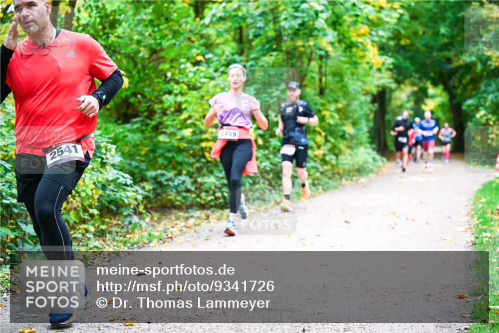 12.10.2025 - Bramfelder Halbmarathon 2025 Dr. Thomas Lammeyer http://msf.ph/oto/9341726 12.10.2025 09:52:49 Laufen 2541, 2459 meine-sportfotos.de