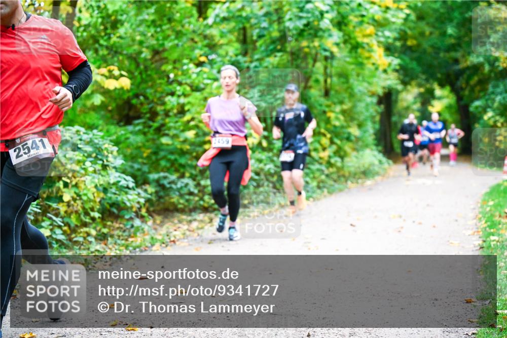 12.10.2025 - Bramfelder Halbmarathon 2025 Dr. Thomas Lammeyer http://msf.ph/oto/9341727 12.10.2025 09:52:49 Laufen 2541, 2459 meine-sportfotos.de