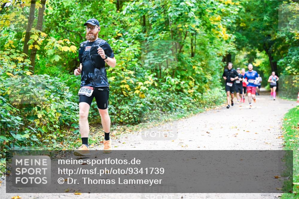 12.10.2025 - Bramfelder Halbmarathon 2025 Dr. Thomas Lammeyer http://msf.ph/oto/9341739 12.10.2025 09:52:51 Laufen 2556, 35 meine-sportfotos.de