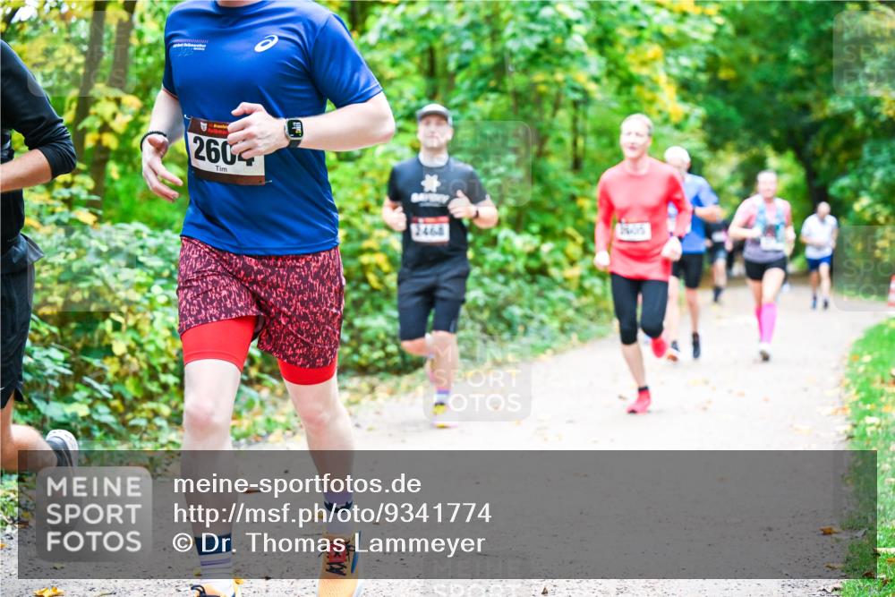 12.10.2025 - Bramfelder Halbmarathon 2025 Dr. Thomas Lammeyer http://msf.ph/oto/9341774 12.10.2025 09:52:57 Laufen 2604 meine-sportfotos.de