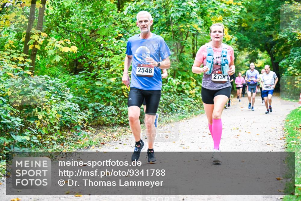 12.10.2025 - Bramfelder Halbmarathon 2025 Dr. Thomas Lammeyer http://msf.ph/oto/9341788 12.10.2025 09:53:00 Laufen 2548, 2734 meine-sportfotos.de