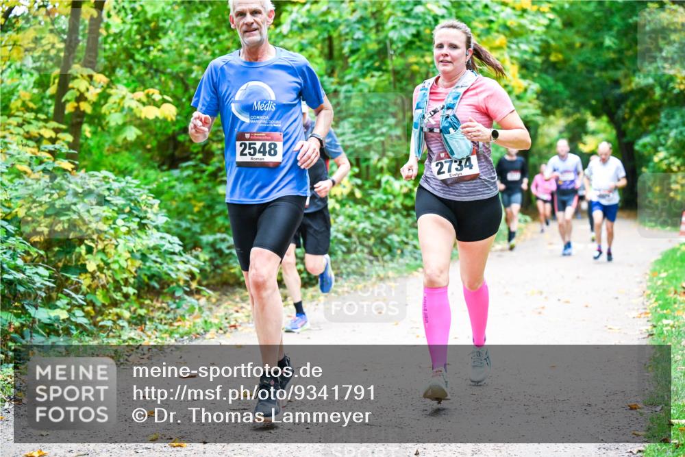 12.10.2025 - Bramfelder Halbmarathon 2025 Dr. Thomas Lammeyer http://msf.ph/oto/9341791 12.10.2025 09:53:00 Laufen 2548, 2734 meine-sportfotos.de