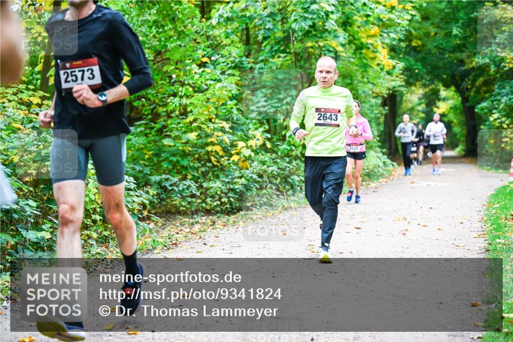 12.10.2025 - Bramfelder Halbmarathon 2025 Dr. Thomas Lammeyer http://msf.ph/oto/9341824 12.10.2025 09:53:06 Laufen 2573, 2643, 2925 meine-sportfotos.de