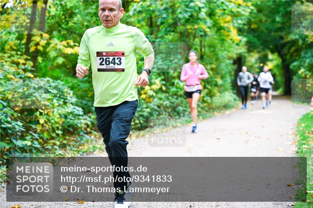 12.10.2025 - Bramfelder Halbmarathon 2025 Dr. Thomas Lammeyer http://msf.ph/oto/9341833 12.10.2025 09:53:07 Laufen 134, 2643 meine-sportfotos.de
