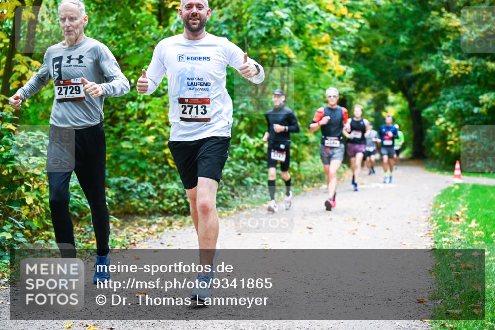 12.10.2025 - Bramfelder Halbmarathon 2025 Dr. Thomas Lammeyer http://msf.ph/oto/9341865 12.10.2025 09:53:14 Laufen 8, 51, 2729, 2713, 2743 meine-sportfotos.de