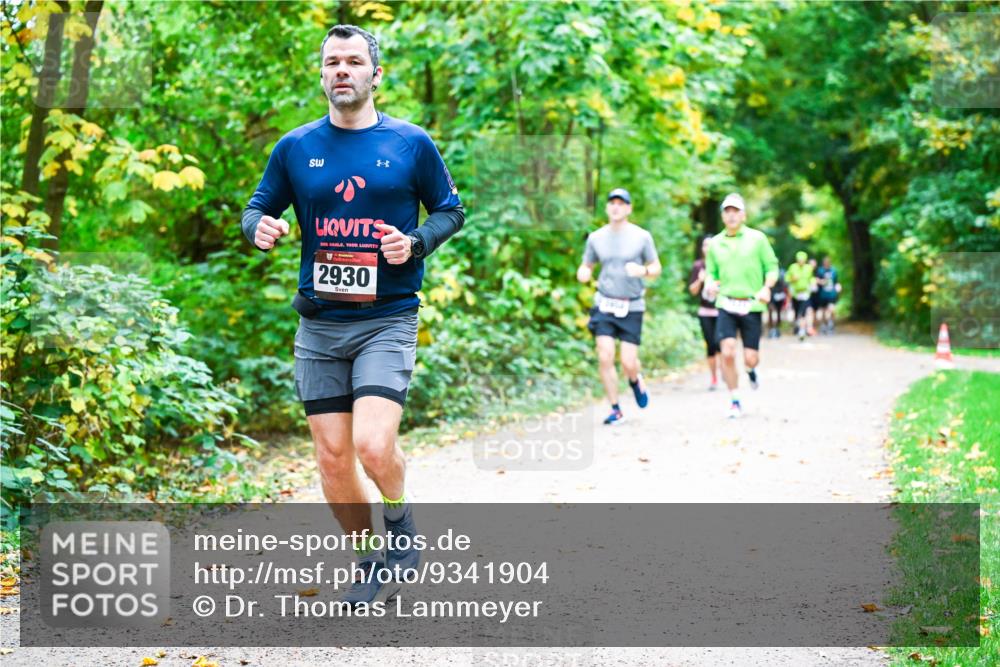 12.10.2025 - Bramfelder Halbmarathon 2025 Dr. Thomas Lammeyer http://msf.ph/oto/9341904 12.10.2025 09:53:21 Laufen 2930 meine-sportfotos.de