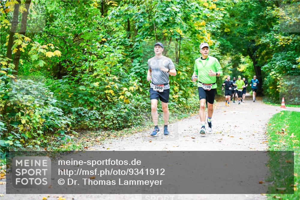 12.10.2025 - Bramfelder Halbmarathon 2025 Dr. Thomas Lammeyer http://msf.ph/oto/9341912 12.10.2025 09:53:22 Laufen 2950, 2649 meine-sportfotos.de