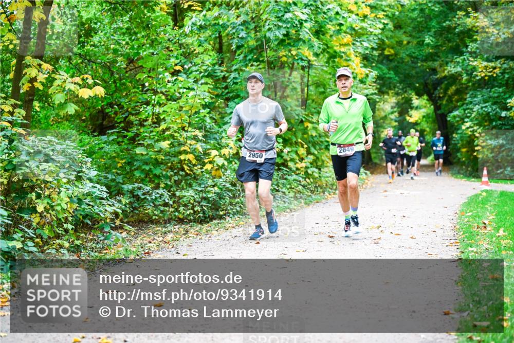 12.10.2025 - Bramfelder Halbmarathon 2025 Dr. Thomas Lammeyer http://msf.ph/oto/9341914 12.10.2025 09:53:22 Laufen 2950, 2649 meine-sportfotos.de