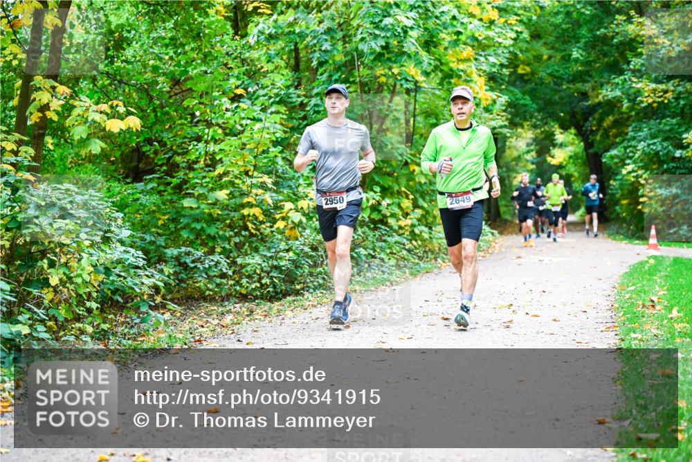 12.10.2025 - Bramfelder Halbmarathon 2025 Dr. Thomas Lammeyer http://msf.ph/oto/9341915 12.10.2025 09:53:22 Laufen 2950, 2649 meine-sportfotos.de