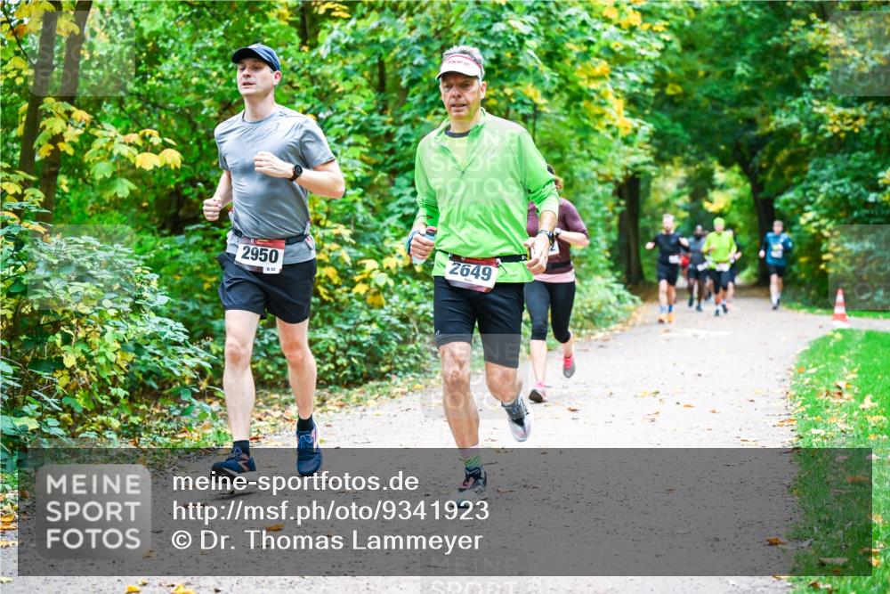12.10.2025 - Bramfelder Halbmarathon 2025 Dr. Thomas Lammeyer http://msf.ph/oto/9341923 12.10.2025 09:53:23 Laufen 2950, 52, 2649 meine-sportfotos.de