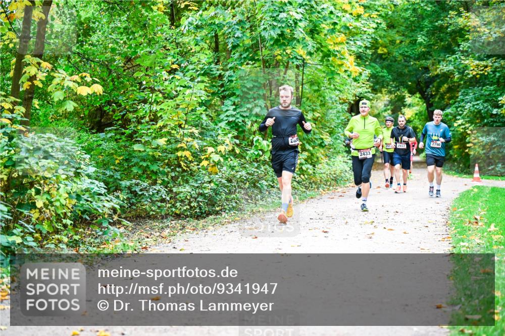 12.10.2025 - Bramfelder Halbmarathon 2025 Dr. Thomas Lammeyer http://msf.ph/oto/9341947 12.10.2025 09:53:29 Laufen 2024, 2433, 2, 1, 25, 2790, 291, 2657 meine-sportfotos.de